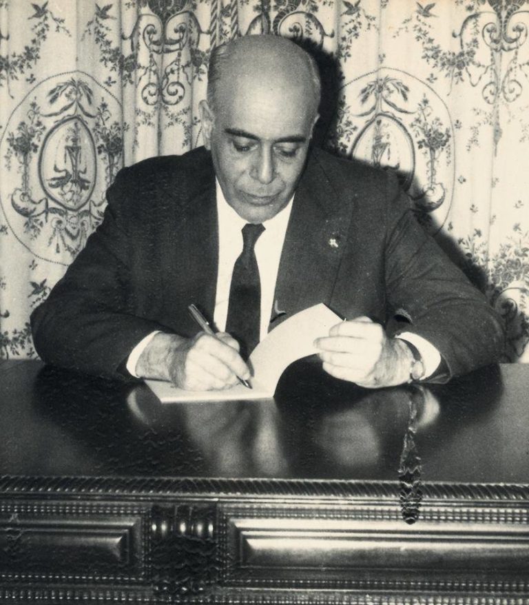 Biografía del Profesor Plinio Corrêa de Oliveira Biografía del Profesor Plinio Corrêa de Oliveira